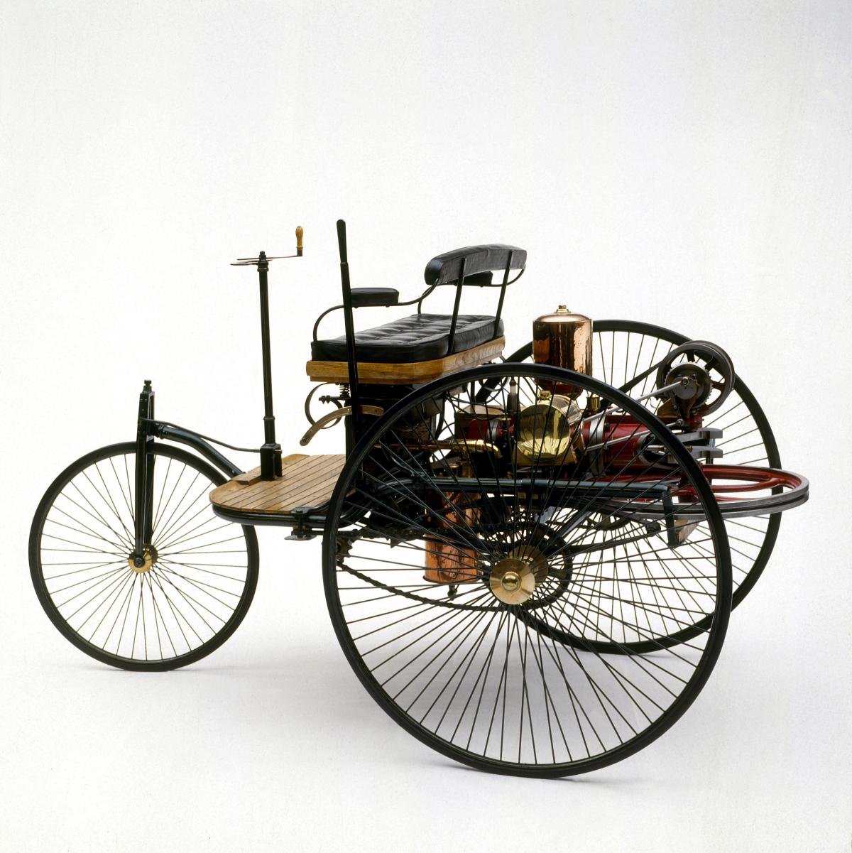 The Motorwagen had three wheels, a bench seat, and a crank used for steering, and the two-stroke piston engine went on to set the precedent for future early automobiles.
