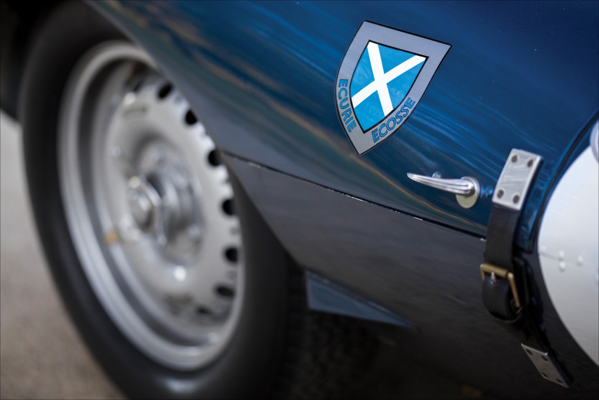 ABOVE: Ecurie Ecosse cars wore Flag Metallic Blue paint, and a team logo incorporating the St. Andrews cross. Photo by Patrick Emzen © 2016 and courtesy RM Sotheby’s.