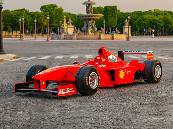 1998 Ferrari F300